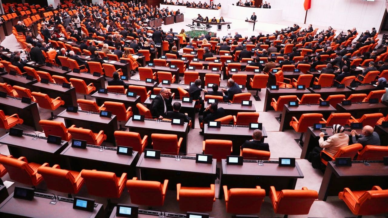 Meclis'te Sürpriz Karar: Temmuz'da Tatil Yok, Çalışmaya Devam!