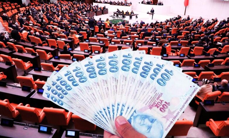 Son Dakika: AK Parti'den Milyonlarca Vatandaşa Zam Sinyali: Maaşlar Artabilir