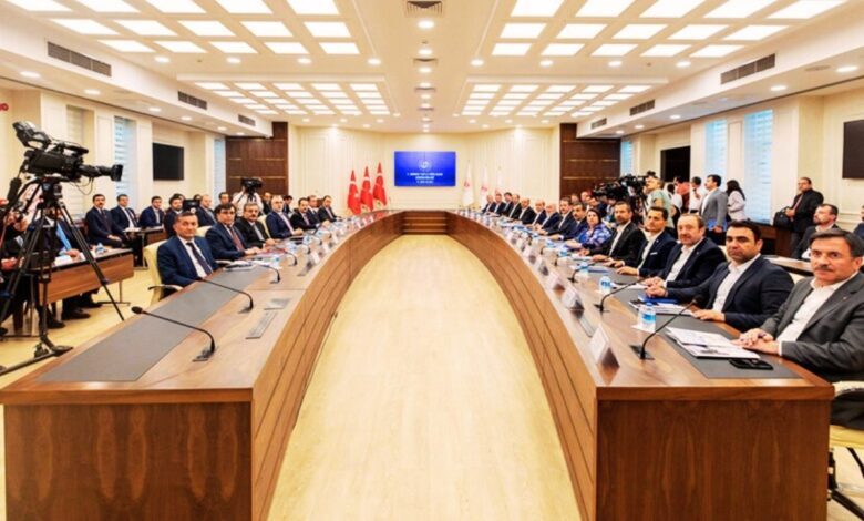 Toplu Sözleşme Öncesi Çarpıcı Çağrı: "Görüşmeler Canlı Yayınlansın, Maaşlara Yüzde 93 Zam Gelsin, Yardımcı Hizmetler Sınıfı Kaldırılsın, 3600 Ek Gösterge Verilsin!"