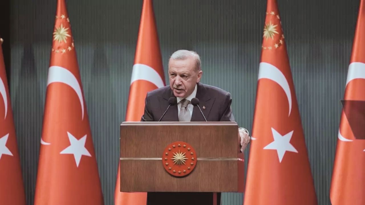 Cumhurbaşkanı Erdoğan'dan Memurlara "Yarı Zamanlı Çalışma" Müjdesi: 6 Yıla Kadar Esneklik!