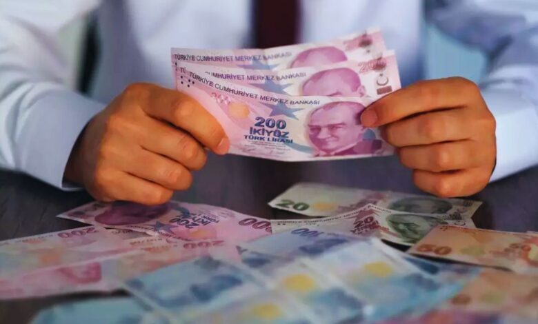 Son Dakika: Maaşlara Bloke Şoku! Emeklilerin Ardından Memur ve Asgari Ücretli de Tehlikede