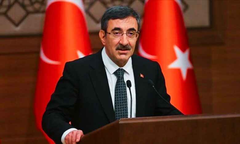 Son Dakika Haberi: Cumhurbaşkanı Yardımcısı Yılmaz'dan Emekli ve Kamu İşçilerine Zam Açıklaması!