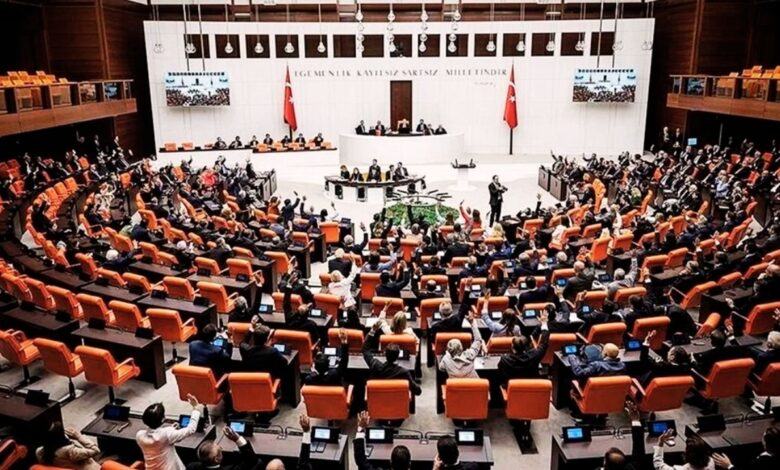 Son Dakika: Tartışmalı Kanunu Teklifi TBMM'den Geçerek Yasalaştı!