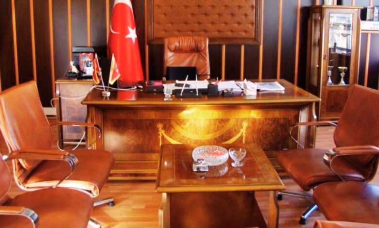 Lise öğrencilerinden okur müdürüne protesto!