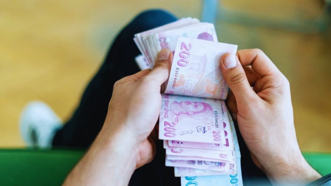 Engelli Aylığı, 65 Yaş Aylığı, Kıdem Tazminatı Tavanı, Bedelli Askerlik Ücreti... Memur Maaşlarıyla Birlikte Hepsi Değişti