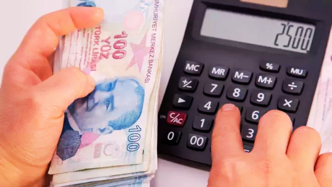 Memur ve Memur Emeklileri Heyecanla Bekliyor! 14 Günlük Maaş Farkları Ne Zaman Yatacak? 